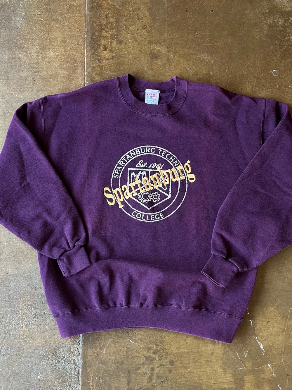 Vintage 90s Spartanburg Technical College Embroidered South Carolina SC Crewneck